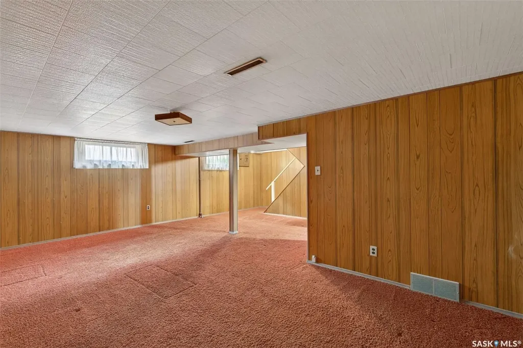 334 25th Street W Prince Albert SK S6V 5P6