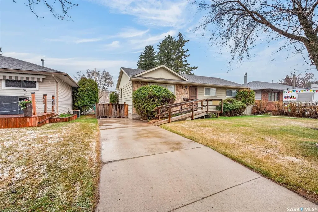 334 25th Street W Prince Albert SK S6V 5P6