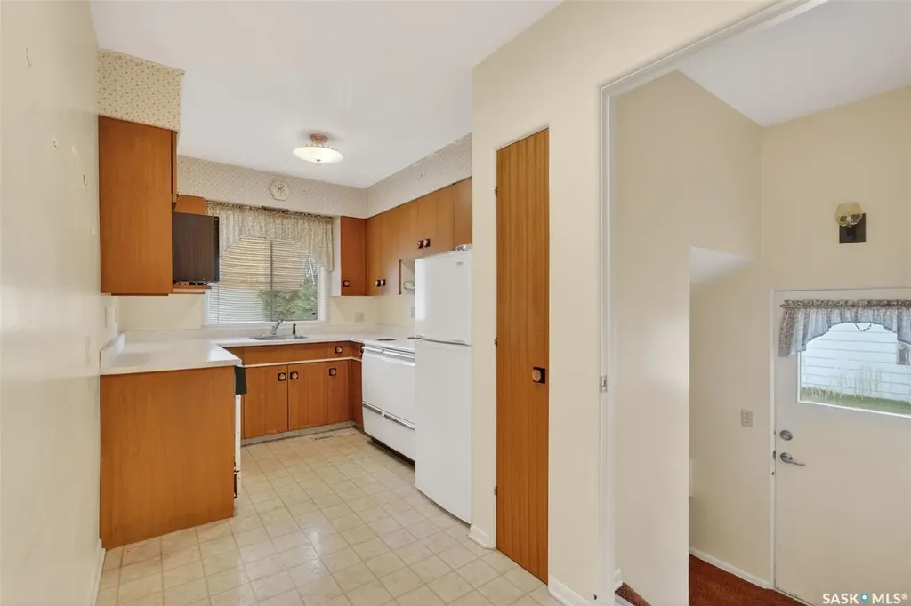 334 25th Street W Prince Albert SK S6V 5P6