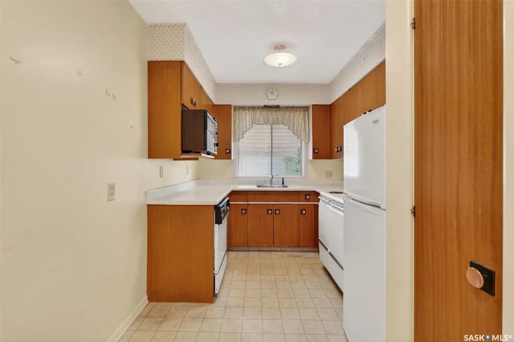 334 25th Street W Prince Albert SK S6V 5P6