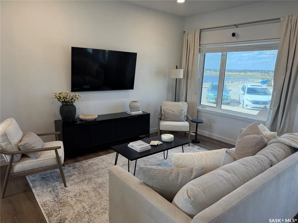 75 Taskamanwa Terrace Saskatoon SK S7V 1Z7
