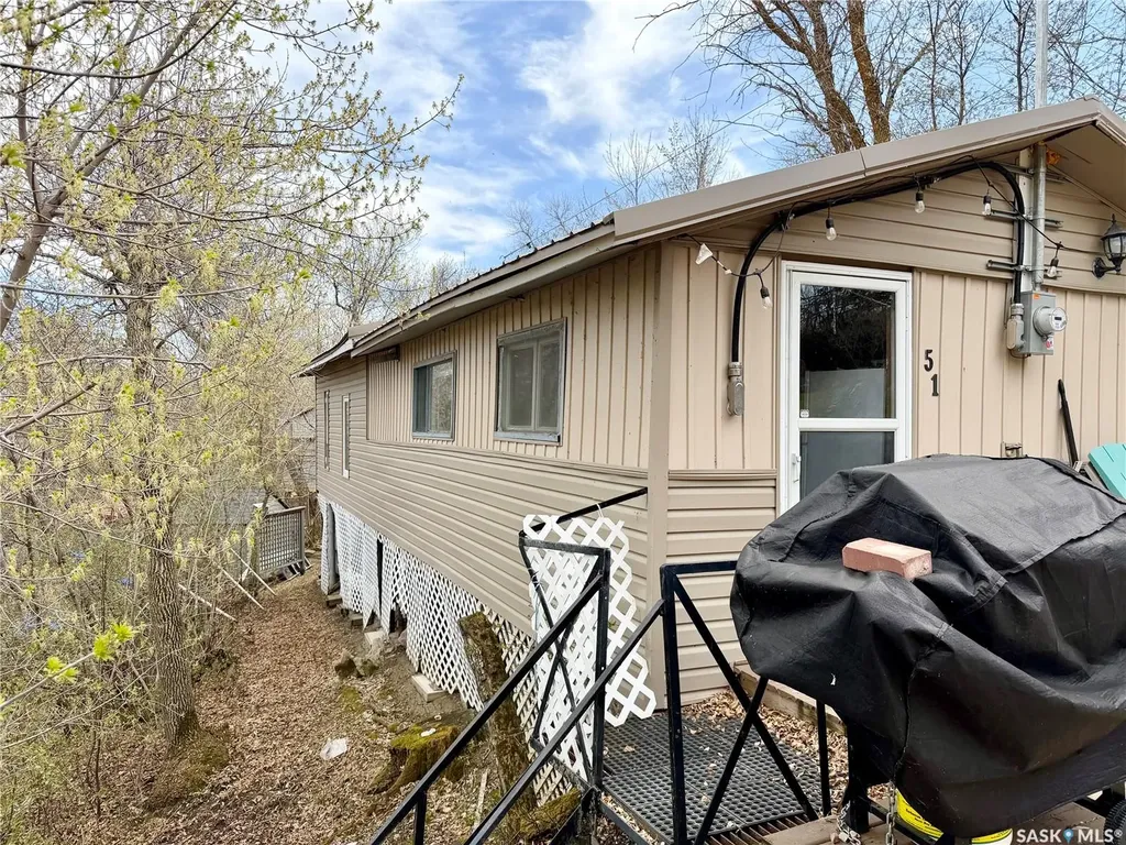 51 Lakeview Road Grandview Beach SK S0G 1C0