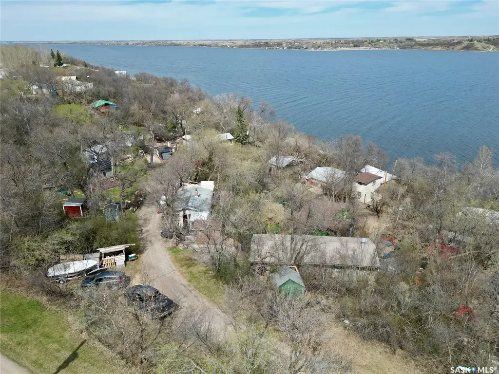 51 Lakeview Road Grandview Beach SK S0G 1C0