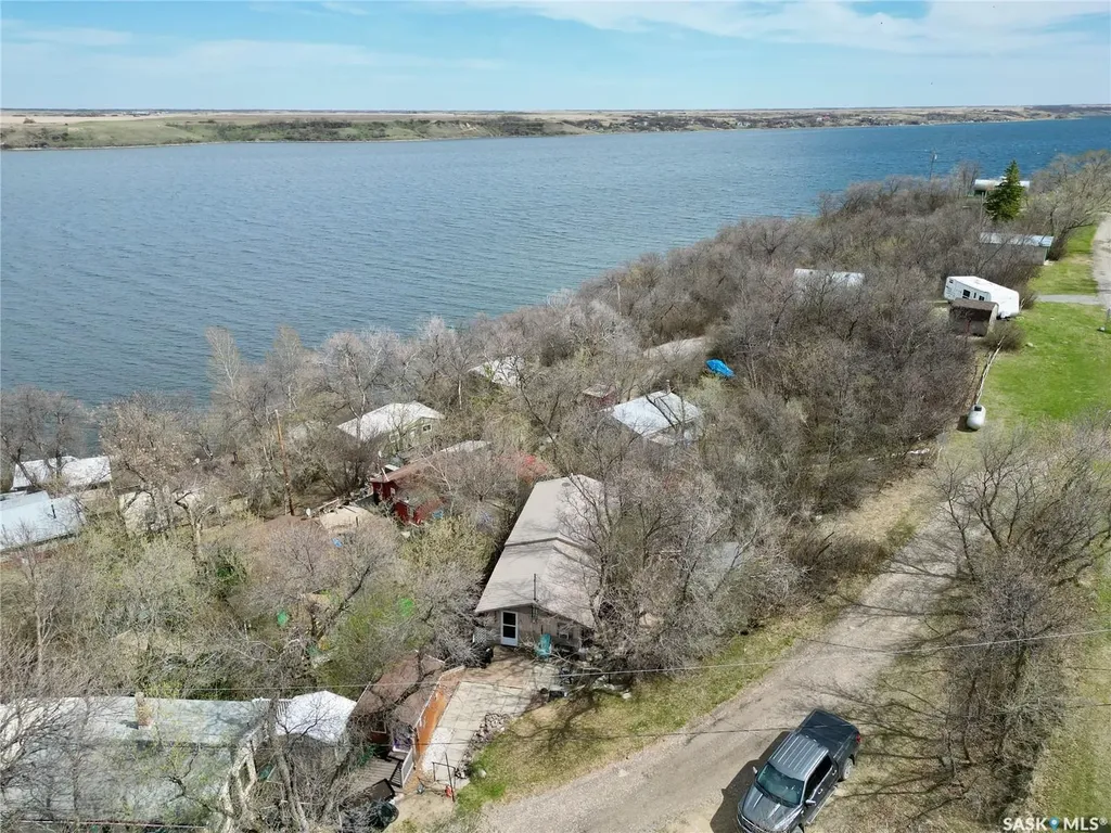 51 Lakeview Road Grandview Beach SK S0G 1C0