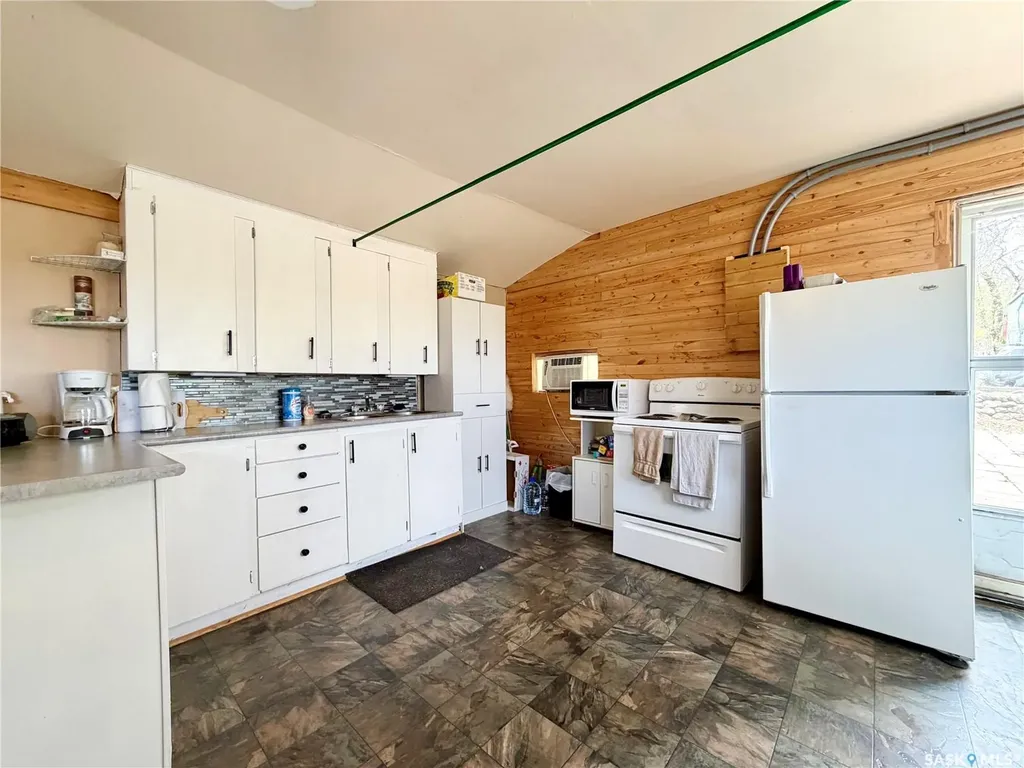 51 Lakeview Road Grandview Beach SK S0G 1C0