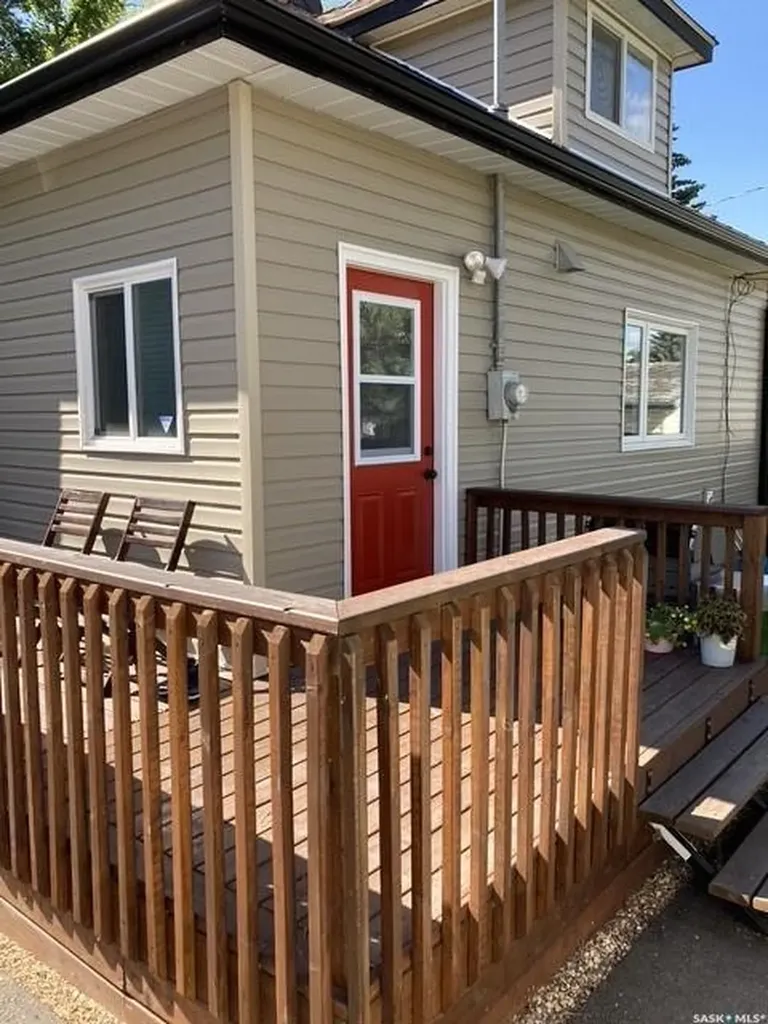 25 Wallace Avenue Yorkton SK S3N 2E6