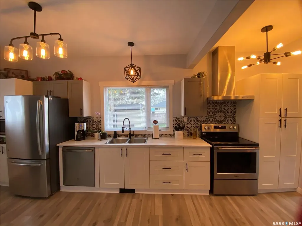 25 Wallace Avenue Yorkton SK S3N 2E6