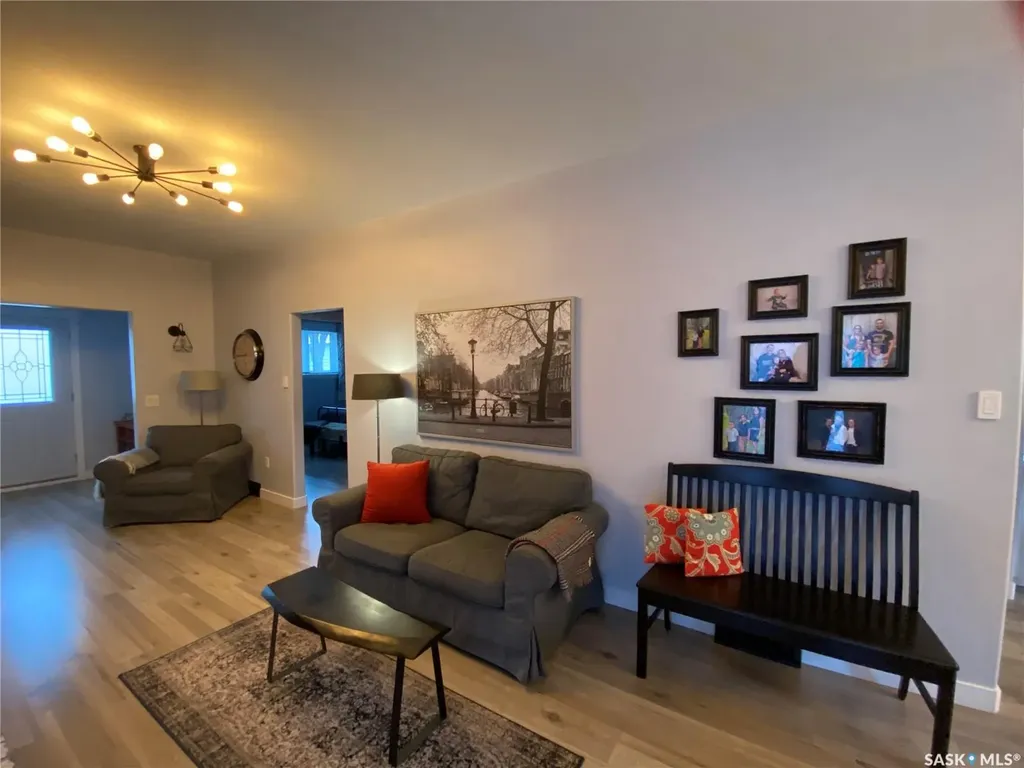 25 Wallace Avenue Yorkton SK S3N 2E6