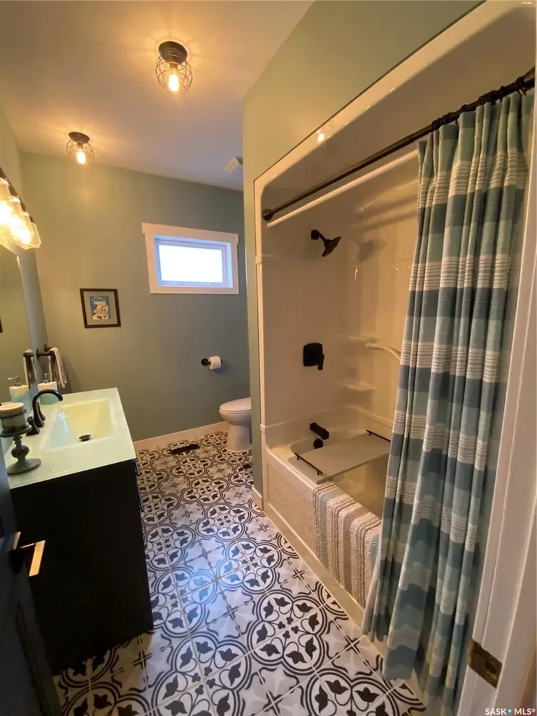 25 Wallace Avenue Yorkton SK S3N 2E6