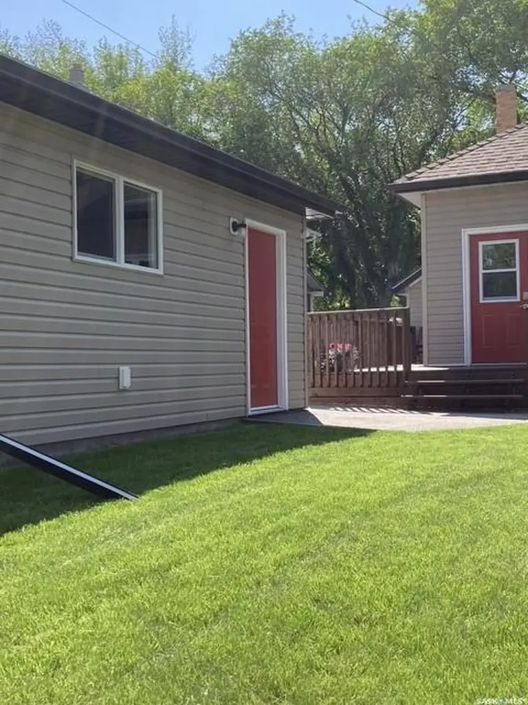 25 Wallace Avenue Yorkton SK S3N 2E6