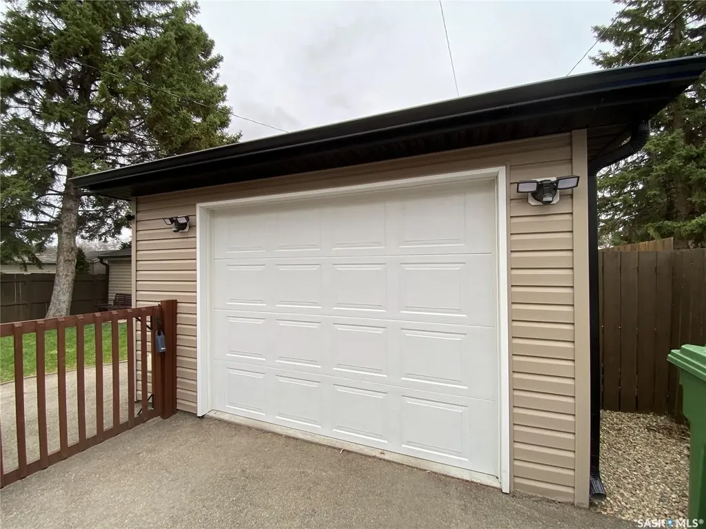 25 Wallace Avenue Yorkton SK S3N 2E6