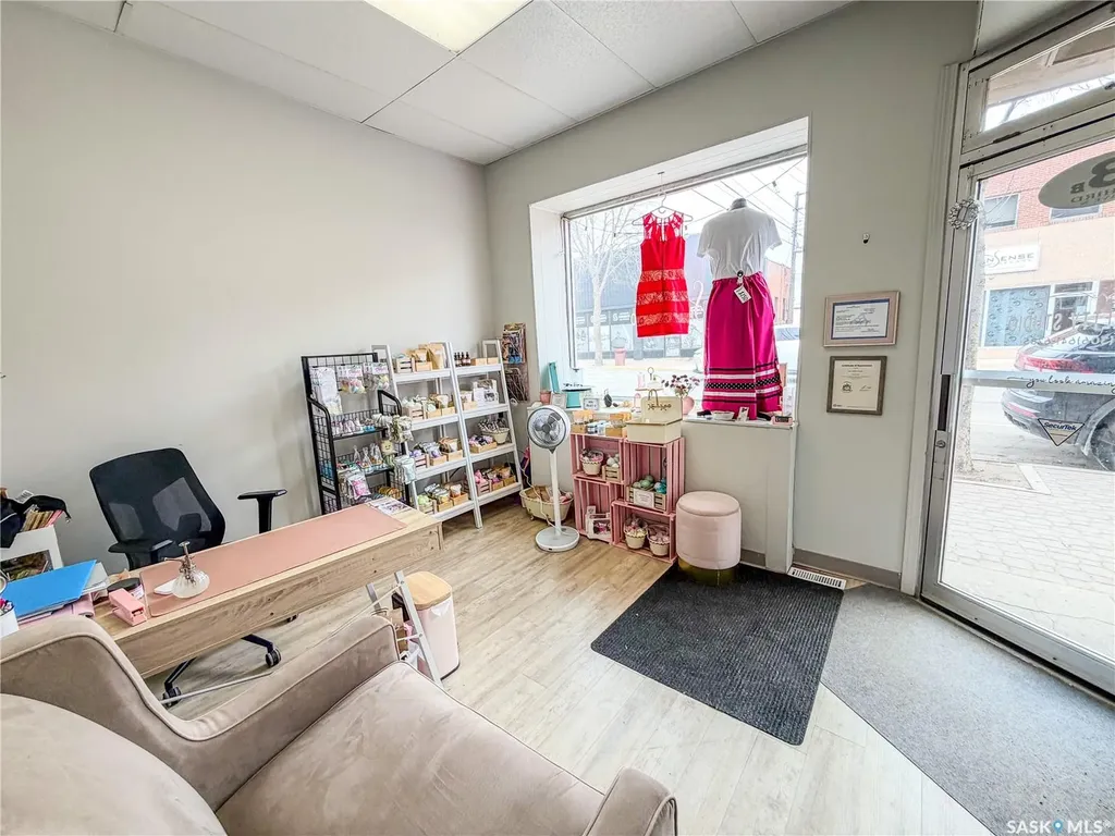 8 3rd Avenue N Yorkton SK S3N 1C1