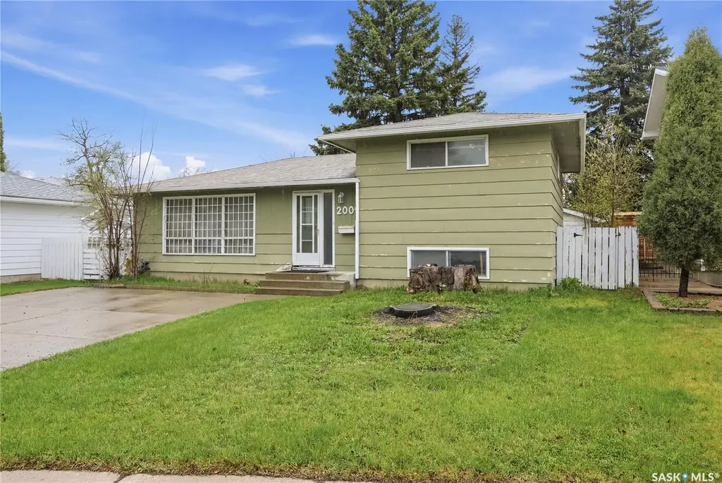 2009 Easthill Saskatoon SK S7J 3C6