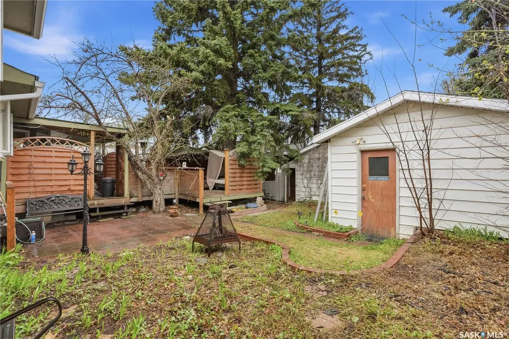 2009 Easthill Saskatoon SK S7J 3C6