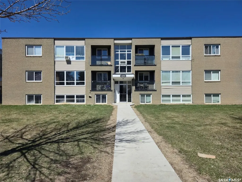 605 Wilson Crescent Saskatoon SK S7J 2M2