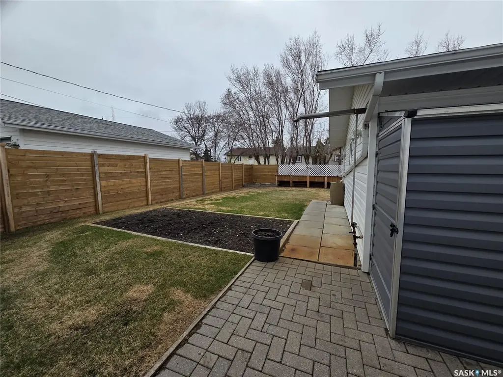 237 3rd Street NW Wadena SK S0A 4J0