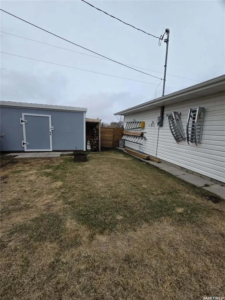 237 3rd Street NW Wadena SK S0A 4J0