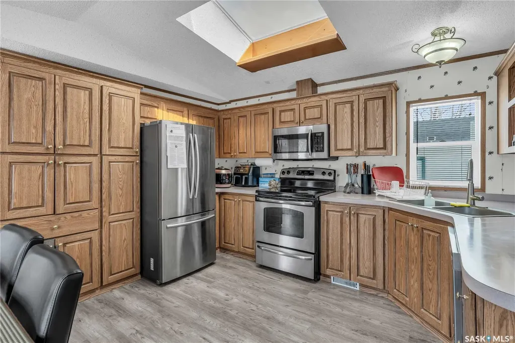 208 Tyvan Street Francis SK S0G 1V0