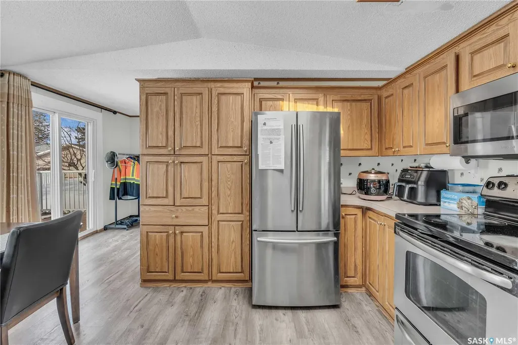 208 Tyvan Street Francis SK S0G 1V0