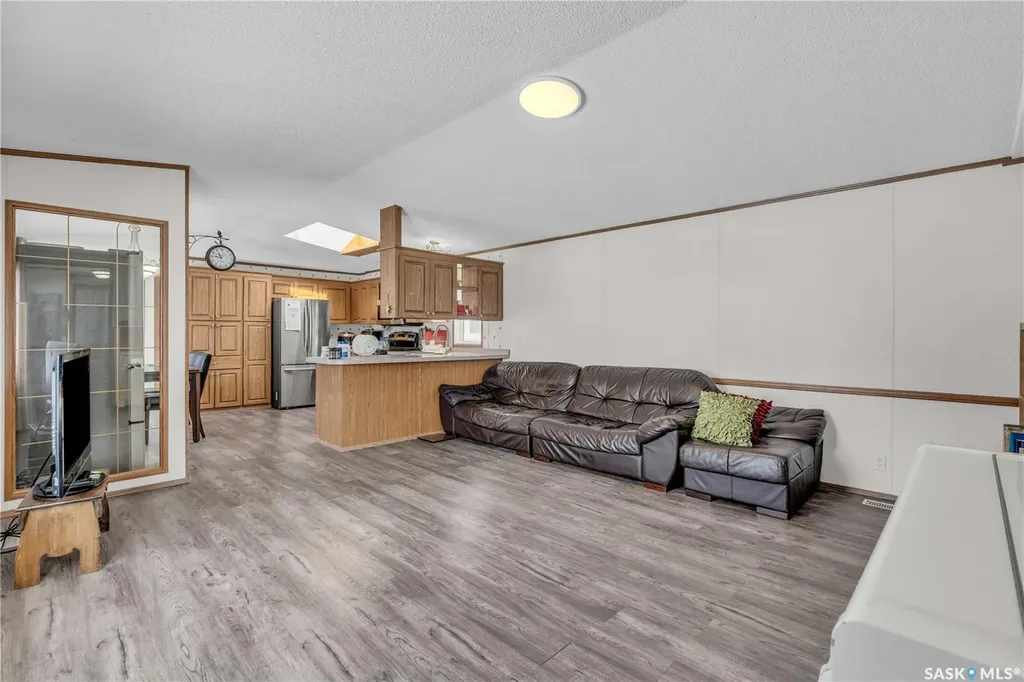 208 Tyvan Street Francis SK S0G 1V0