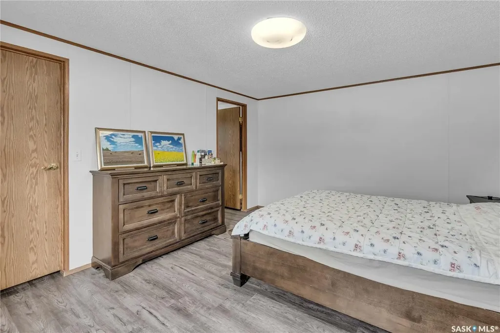 208 Tyvan Street Francis SK S0G 1V0
