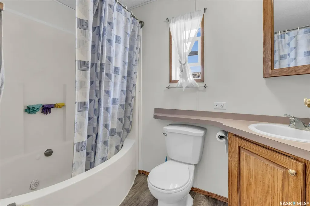 208 Tyvan Street Francis SK S0G 1V0