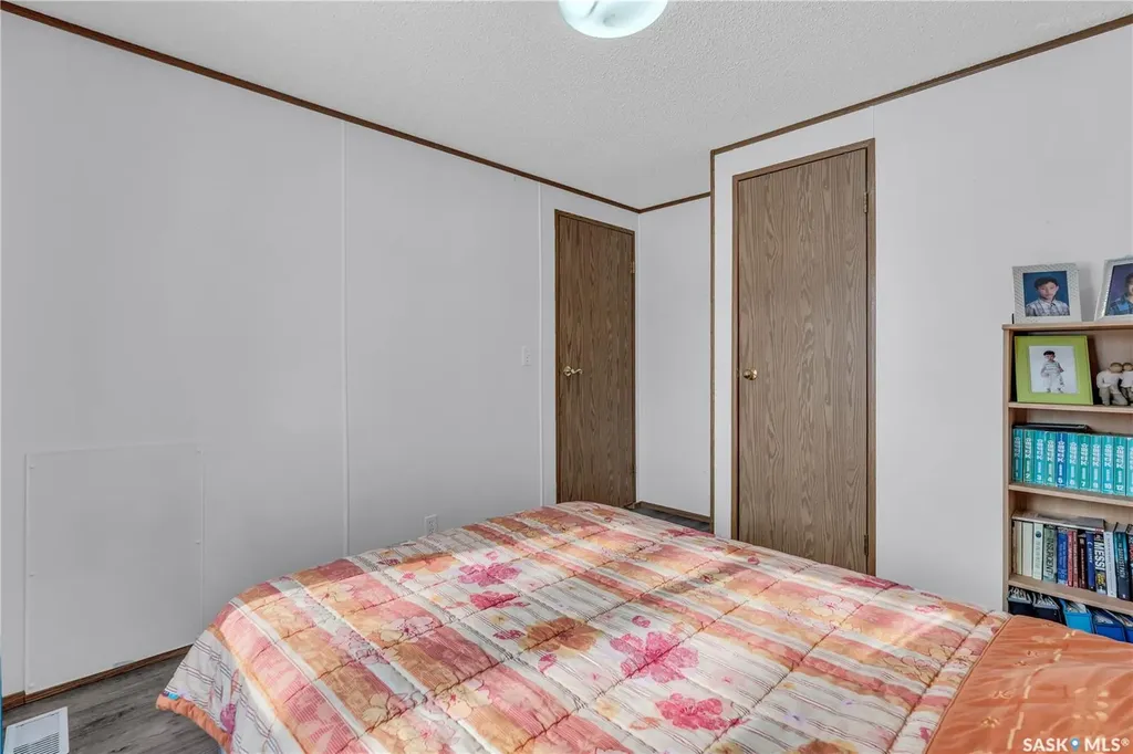208 Tyvan Street Francis SK S0G 1V0
