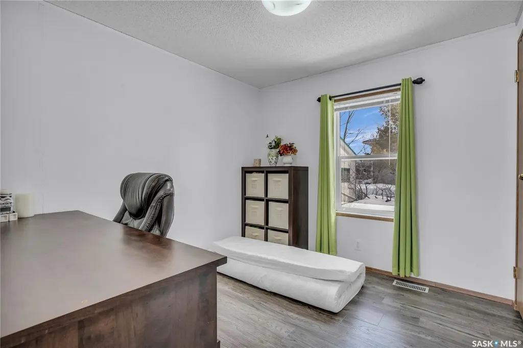 208 Tyvan Street Francis SK S0G 1V0