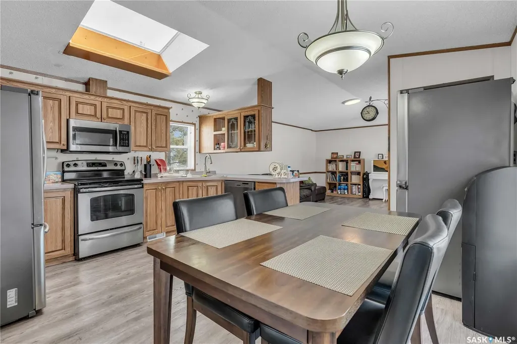208 Tyvan Street Francis SK S0G 1V0