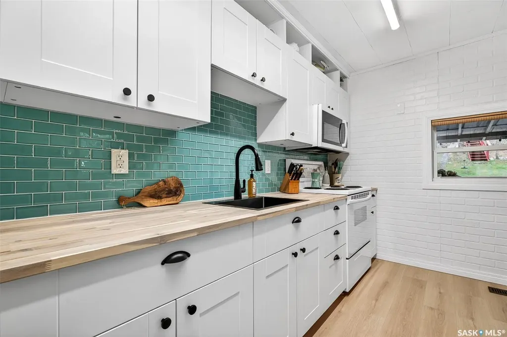 407 Hidden Ridge Place Marquis Rm No. 191 SK S0H 2X0