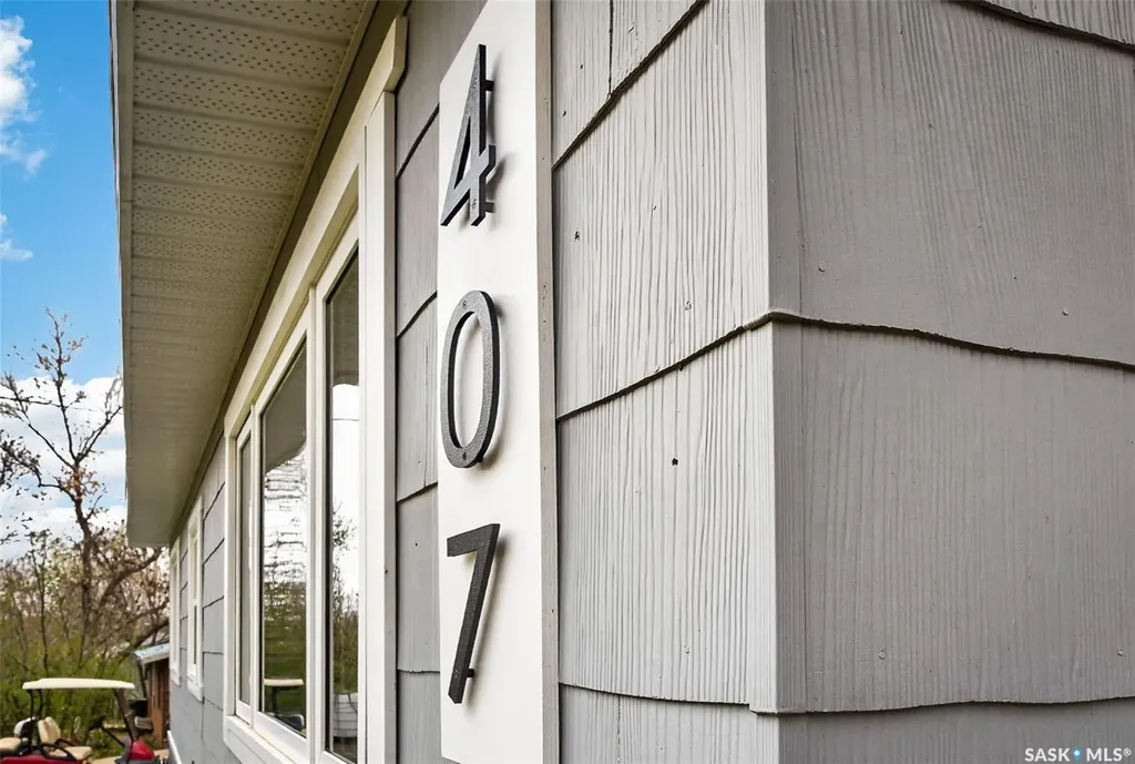 407 Hidden Ridge Place Marquis Rm No. 191 SK S0H 2X0