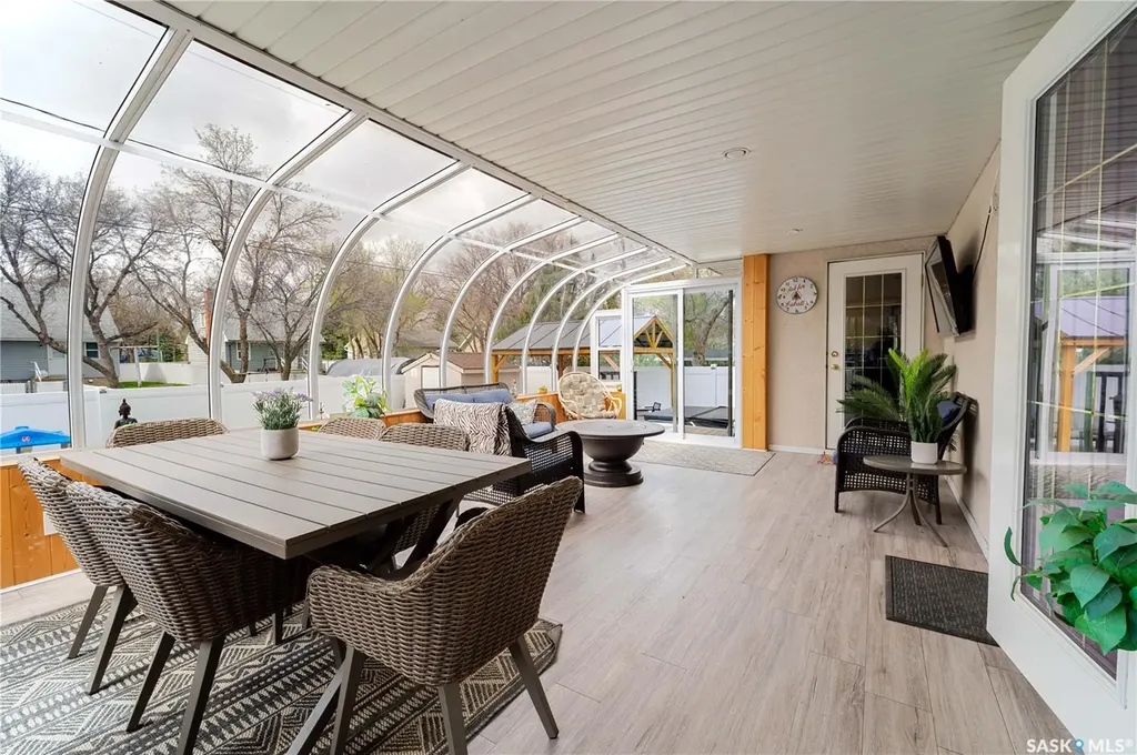 1054 Monk Avenue Moose Jaw SK S6H 4E4