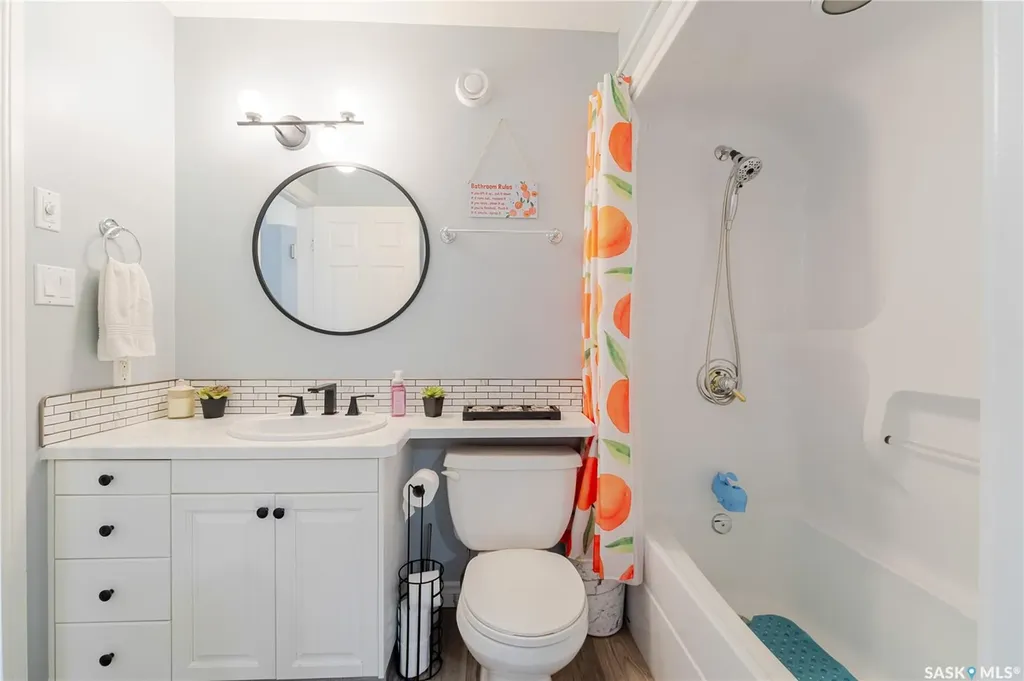 1054 Monk Avenue Moose Jaw SK S6H 4E4