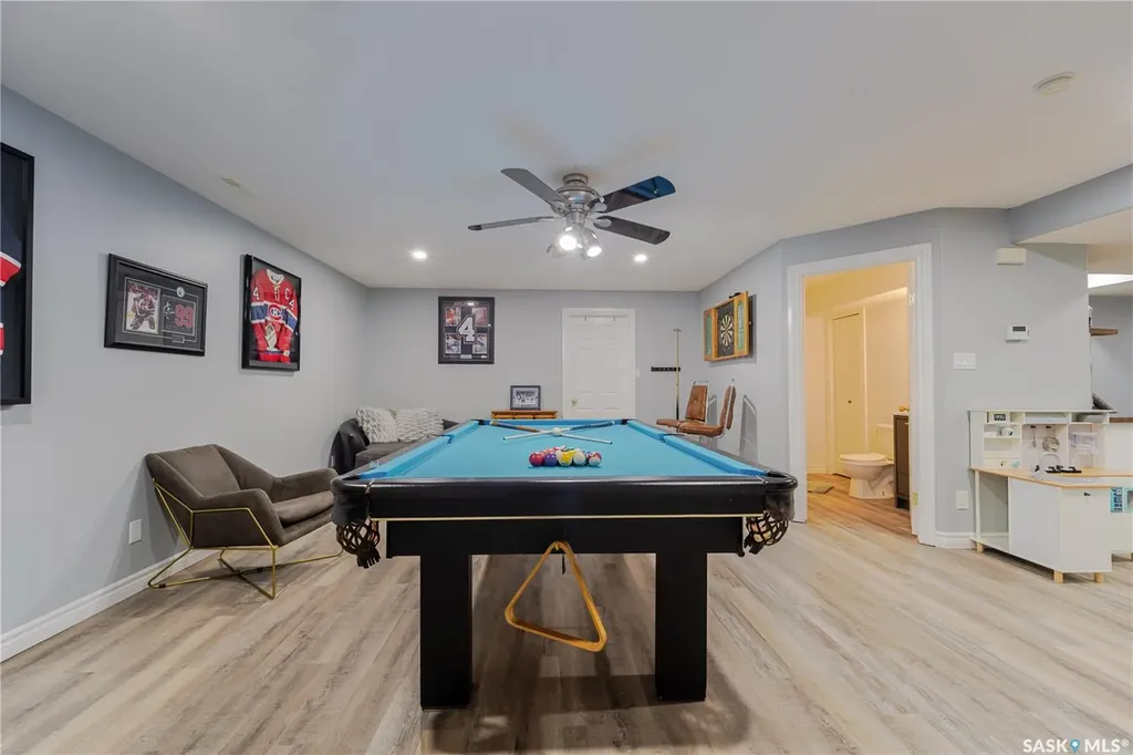 1054 Monk Avenue Moose Jaw SK S6H 4E4