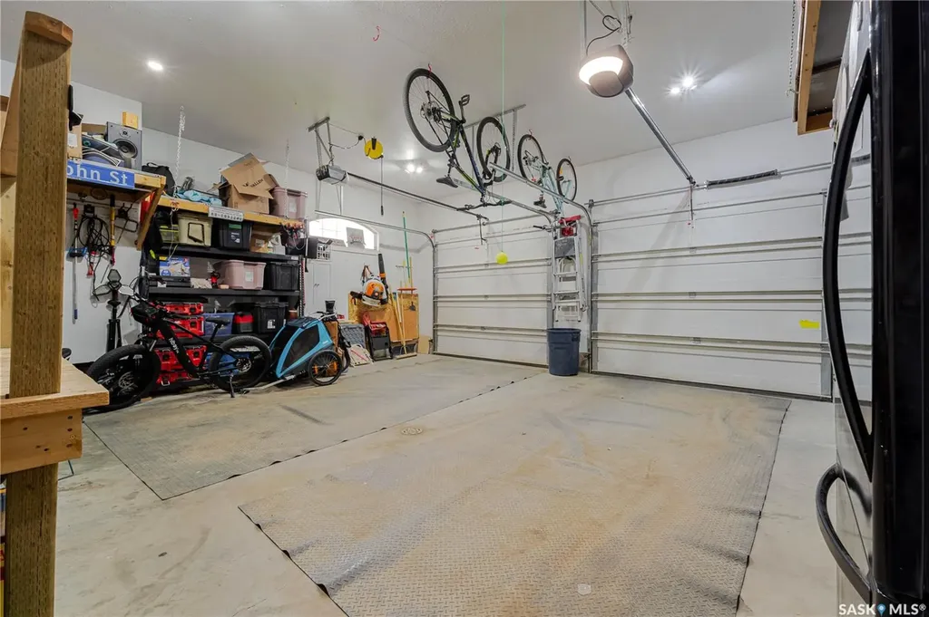 1054 Monk Avenue Moose Jaw SK S6H 4E4