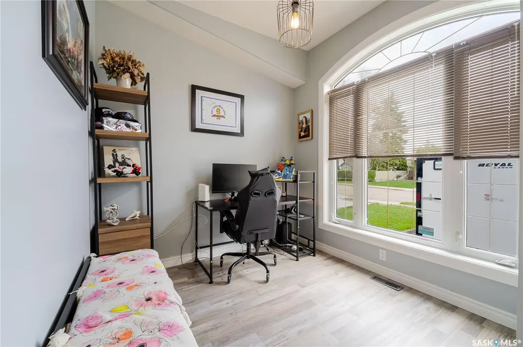 1054 Monk Avenue Moose Jaw SK S6H 4E4