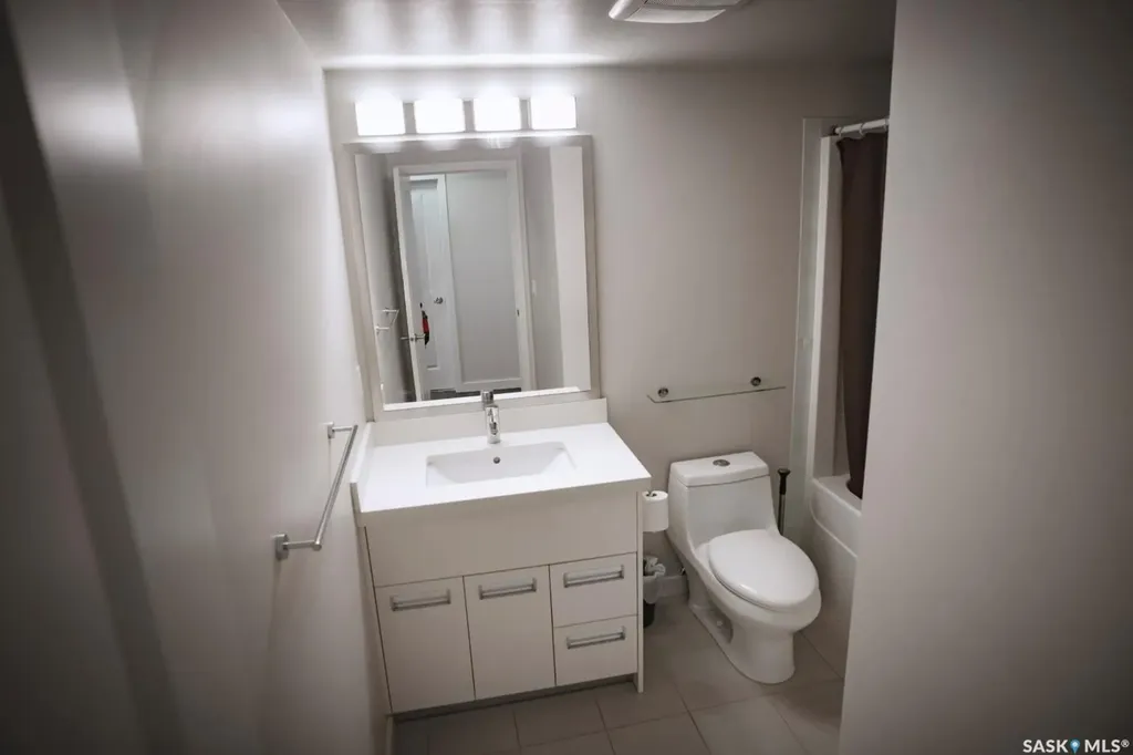 211 Ledingham Street Saskatoon SK S7V 0C5