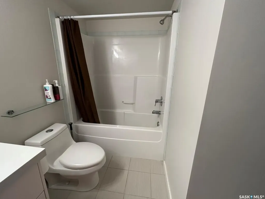 211 Ledingham Street Saskatoon SK S7V 0C5