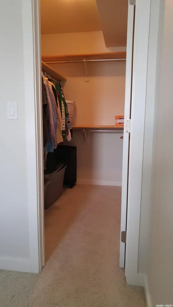 211 Ledingham Street Saskatoon SK S7V 0C5