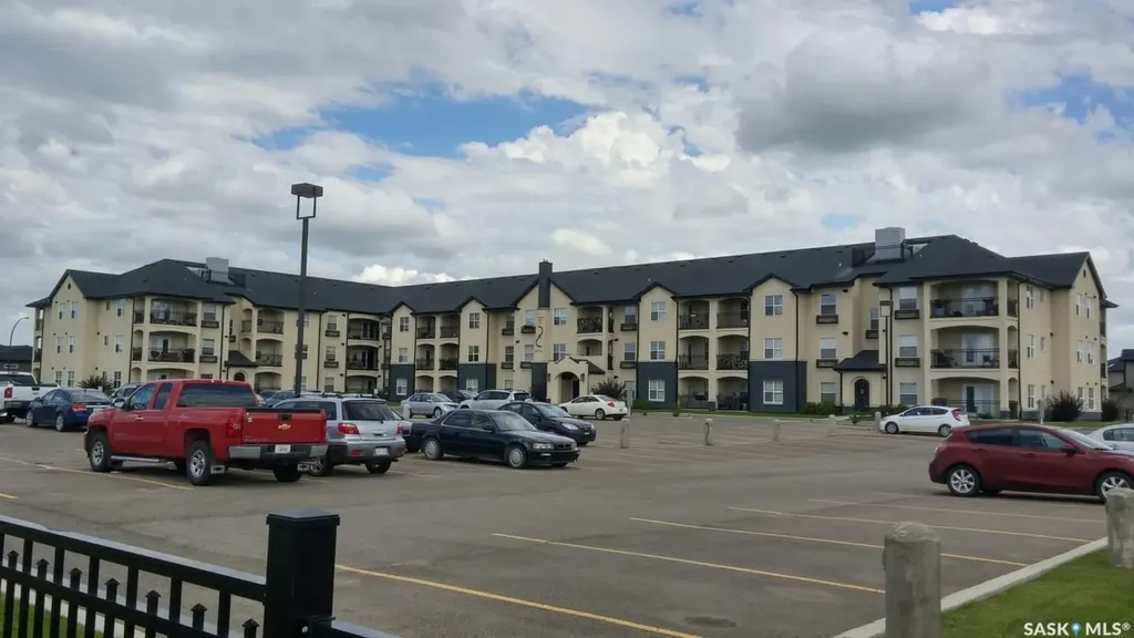 211 Ledingham Street Saskatoon SK S7V 0C5