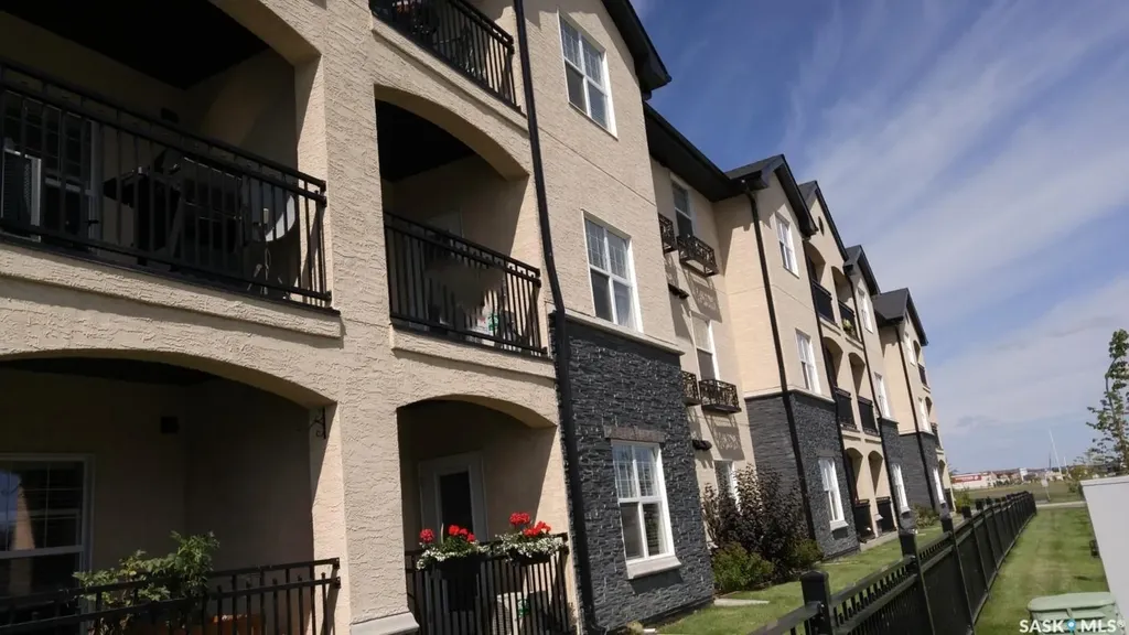 211 Ledingham Street Saskatoon SK S7V 0C5