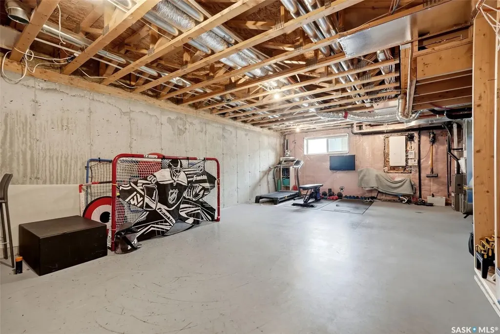 5564 Prefontaine Avenue Regina SK S4W 0M8