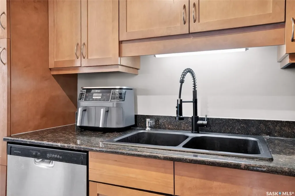 105 Lynd Crescent Saskatoon SK S7T 0C3