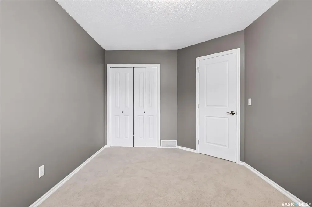 105 Lynd Crescent Saskatoon SK S7T 0C3