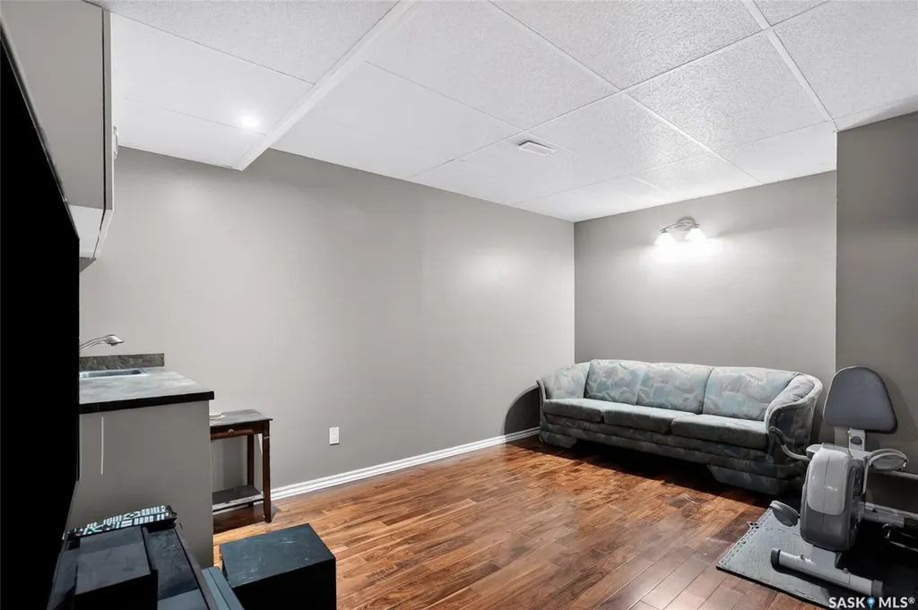 105 Lynd Crescent Saskatoon SK S7T 0C3