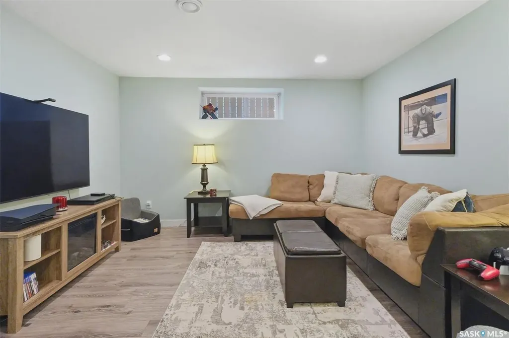234 Klassen Crescent Saskatoon SK S7R 0E9