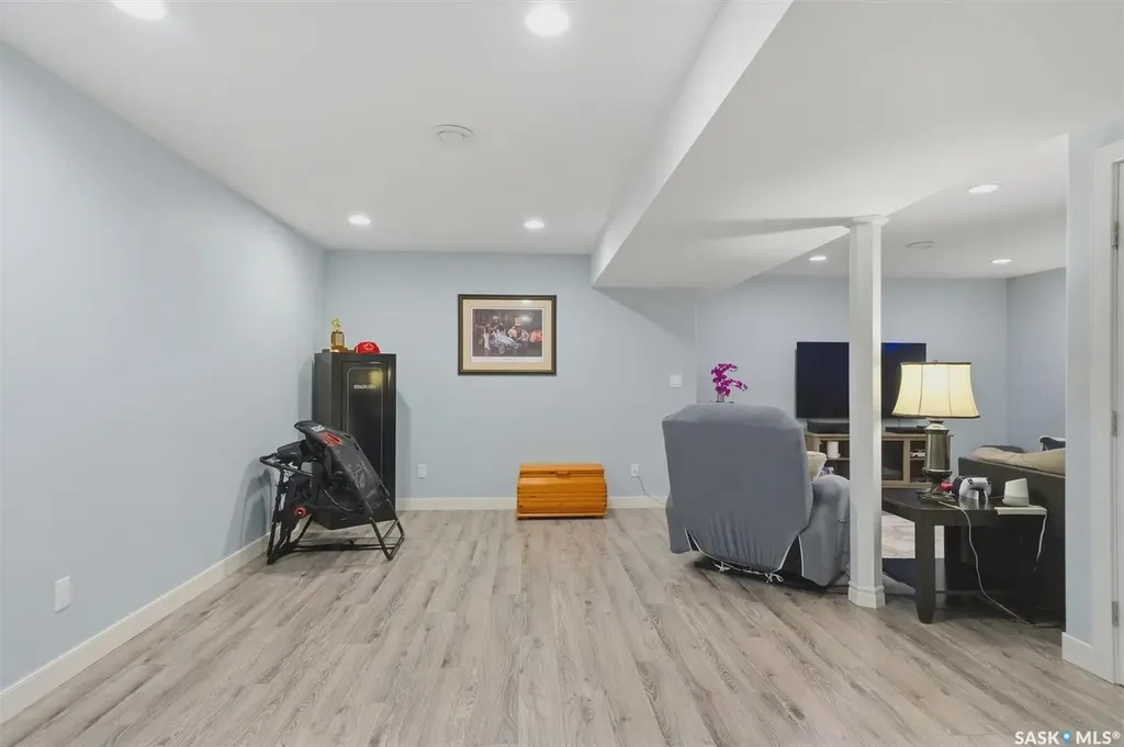 234 Klassen Crescent Saskatoon SK S7R 0E9