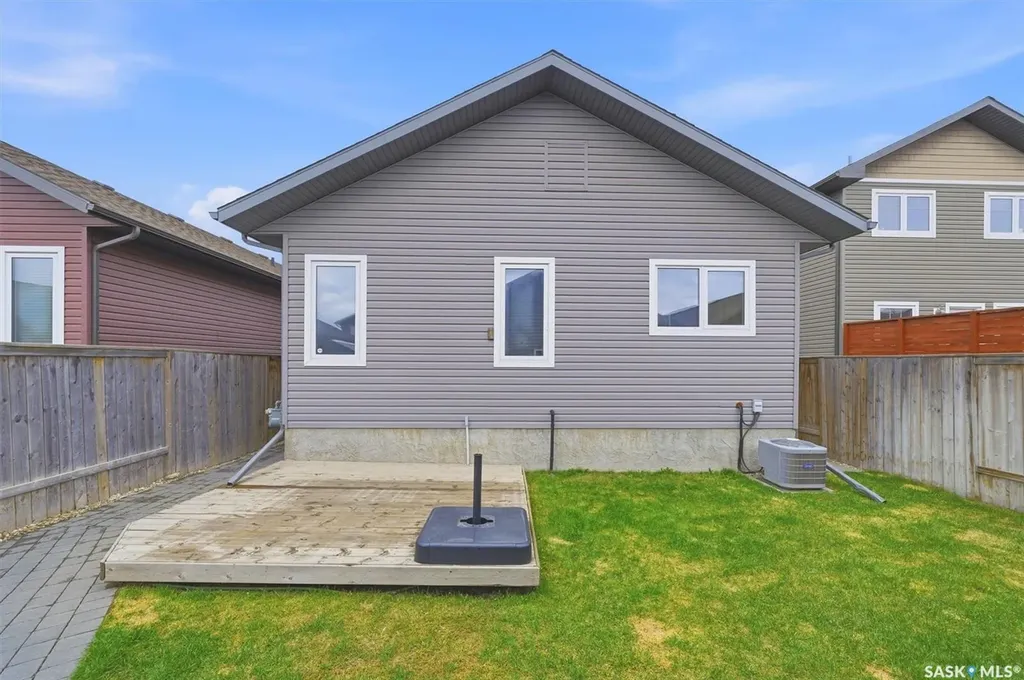 234 Klassen Crescent Saskatoon SK S7R 0E9