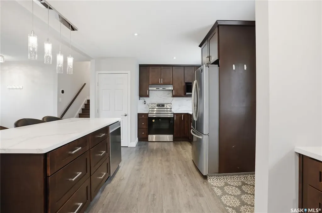 2305 Taylor Street E Saskatoon SK S7H 1W8