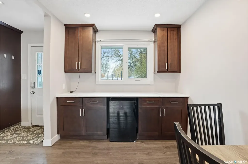 2305 Taylor Street E Saskatoon SK S7H 1W8